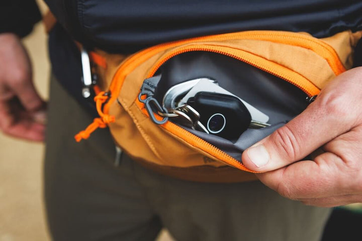 Close up of the keyclip inside the Ruffwear Home Trail Hip Pack.