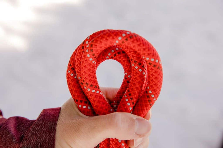 Close up of rope with reflective trim for the Ruffwear Knot-a-Leash